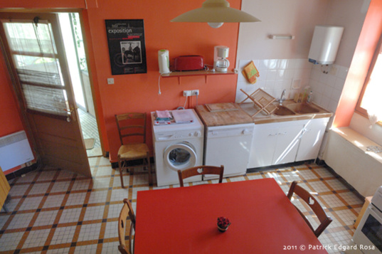 cuisine toute équipée, ambiance années 1950 cuisine toute équipée, ambiance années 1950