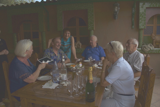 Troglo, brut de décoffrage