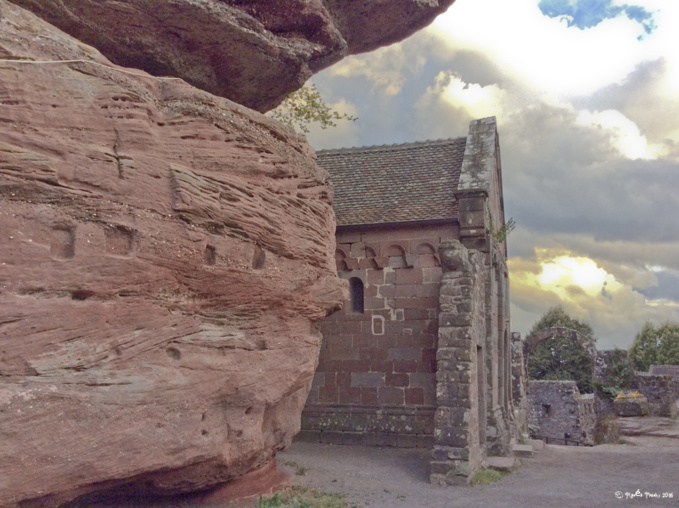 Un château-roche en Alsace Un château-roche en Alsace