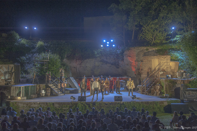 Opéra-Roc in troglo Opéra-Roc in troglo