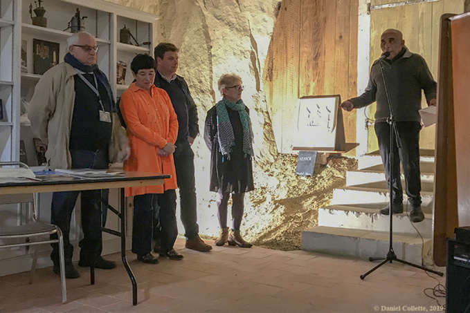 La Troglothèque, Acte 1 La Troglothèque, Acte 1