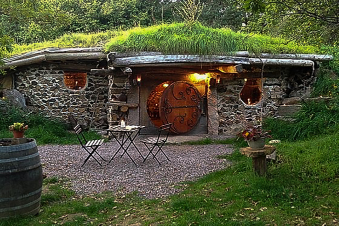 Le domaine de la pierre ronde ,tous droits réservés Le domaine de la pierre ronde ,tous droits réservés