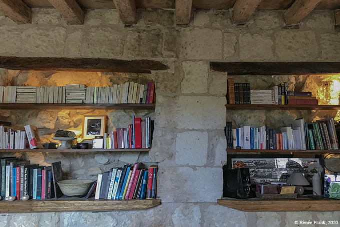 Intérieur troglo : une façade semi troglo (2) Intérieur troglo : une façade semi troglo (2)