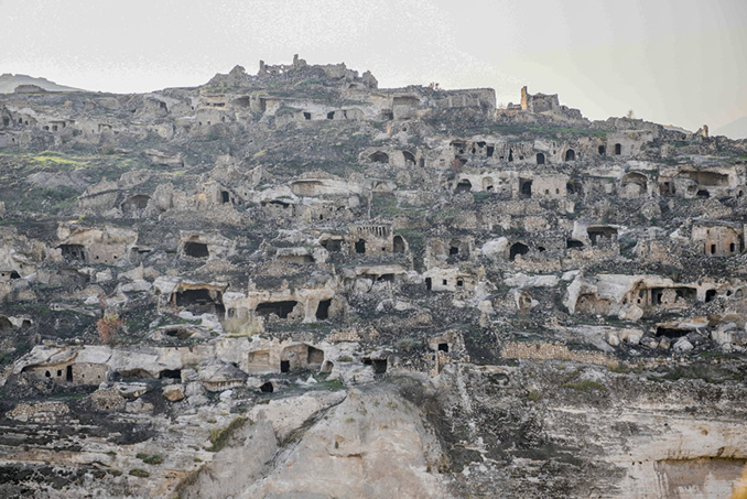 Troglos en péril Troglos en péril