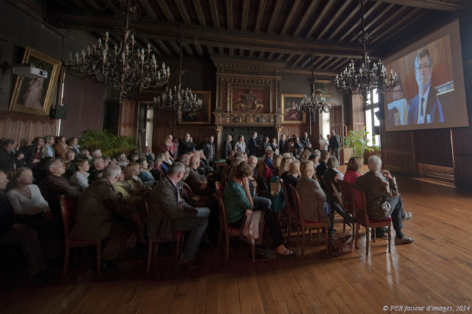 Passage de relais, ici et ailleurs Passage de relais, ici et ailleurs