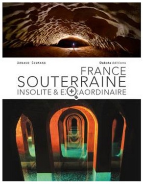 Le Père Noël aime bien les troglos Le Père Noël aime bien les troglos