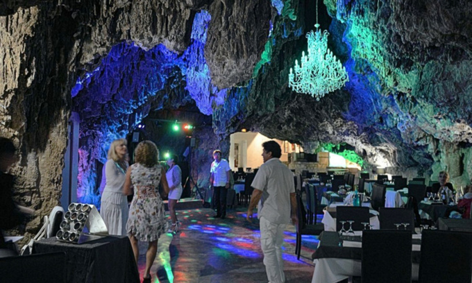 Troglos, cap au Sud! Troglos, cap au Sud!