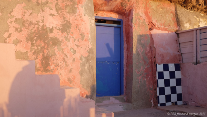 Troglo-monopoly à la marocaine Troglo-monopoly à la marocaine