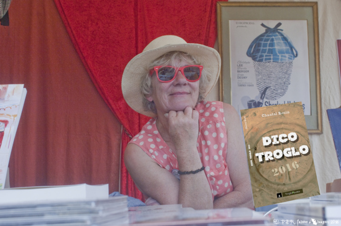 Troglos, mots, vélos Troglos, mots, vélos